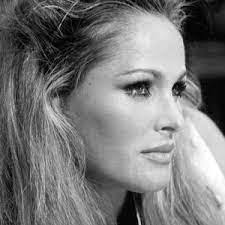 Ursula Waller's Instagram, Twitter & Facebook