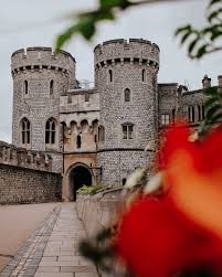 A Royal Day Trip To Windsor Castle Chelseadinen Com Castle Castles To Visit Windsor Castle