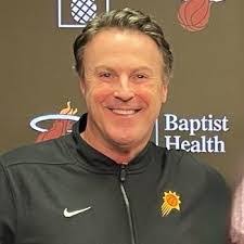 Aaron Burbach's Instagram, Twitter & Facebook