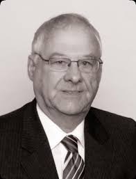 LU 13544.13 Convocation Program TB.indd