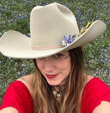 Brenda Keesee's Instagram, Twitter & Facebook