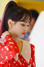 Loona Updates On Twitter Chuu Loona Loona Chuu Loona