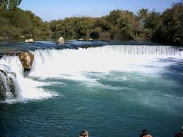 In einem tiefgrünen tal können sie den kursunlu wasserfall bewundern. Manavgat Wasserfall Turkei Foto Bild Landschaft Wasserfalle Bach Fluss See Bilder Auf Fotocommunity