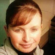 April Petroff's Instagram, Twitter & Facebook