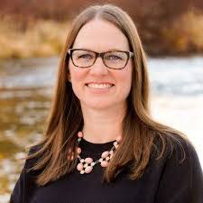 Katie Dowell's Instagram, Twitter & Facebook