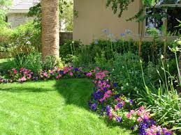 I Created Some Beautiful Pastel Colors In The Las Vegas Front Yard Backyard Design Landscaping Las Vegas Yard Design