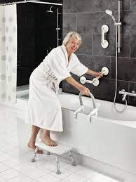 Das ablaufen des wassers ist. Badewannen Einstiegshilfe Rob Mit Saugern Weiss Badshop24