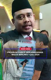 Wali Kota Bobby Nasution mengatakan, juru parkir di Kota Medan akan  mendapatkan gaji pokok sebesar Rp 2,5 juta per bulannya. #fyp  #parkirberlangganan #bobbynasution #tribunmedan