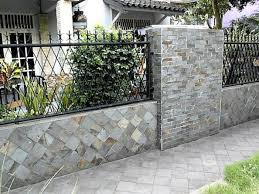Contoh desain pagar batu alam minimalis cantik desain desain pagar rumah cantik kombinasi kayu besi dan batu alam 31 model pagar rumah minimalis cantik dari besi dan. 20 Inspirasi Desain Pagar Batu Alam Yang Modern Dan Menawan
