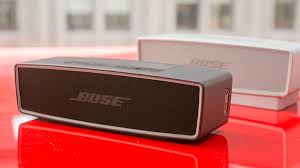 The good the bose soundlink mini ii is a very sleek, compact wireless bluetooth speaker that sounds great for its small size. Bose S Soundlink Mini Ii Speaker Gets One Day Price Chop Cnet