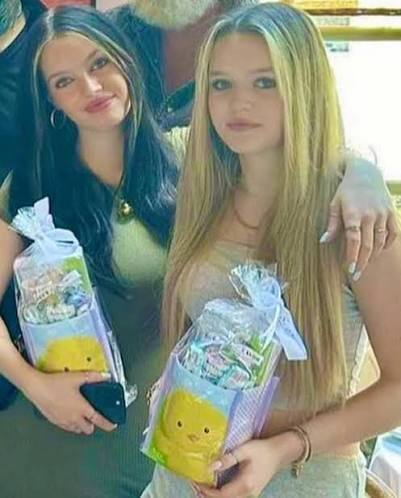 Elvis' granddaughters Harper and Finley