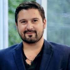 Daniel Santamarina's Investing Profile