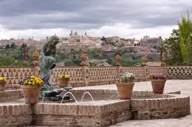Cuando la primavera llega, el cigarral del ángel se convierte, más que nunca, en un auténtico oasis para los sentidos. Cigarral Angel Custodio Fincas Para Bodas Toledo Cigarral Del Angel