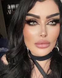 Amber Stoller (@fairytears) • Instagram photos and videos