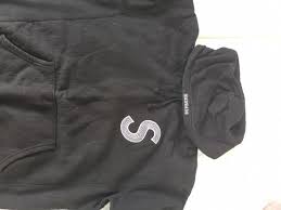 Baju tidur tido budak kanak kanak lelaki cotton lembut/ boys soft cotton pyjamas pajamas set superman. Supreme S Logo Fw18 Hoodie Men S Fashion Clothes Others On Carousell