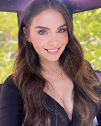 Stella Gonzalez (@stella.g21) • Instagram photos and videos