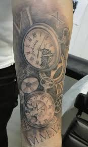 Montre gousset de poche (16). Tatouages Insolites Tatouages Originaux Tattoo Studio Orleans