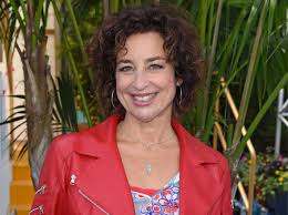 Find top songs and albums by isabel varell, including mrs. In Aller Freundschaft Aus Darum Steigt Isabel Varell Aus Liebenswert Magazin