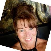 Sheri Duff's Instagram, Twitter & Facebook