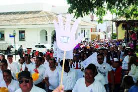 Ver más ideas sobre disenos de unas, logotipos, diseño de logotipos. Cientos Acuden A Caminata Alto A La Violencia Diario La Voz Del Sureste