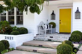 Maybe you would like to learn more about one of these? Colors And Plants That Go Best With A Bright Front Door