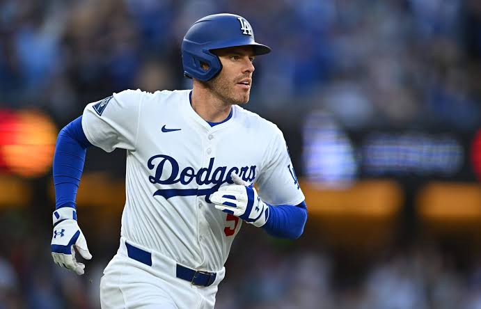 Dodgers' Freddie Freeman returns from IL on his World Series grand slam bobblehead night - The Athletic