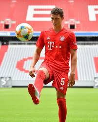 Bayern munich will sign defender benjamin pavard from fellow german club stuttgart in july. Pin Auf Q101 è¶³çƒ