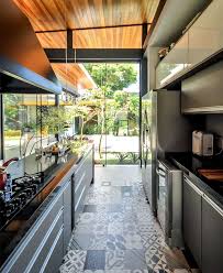 Brazilian House With Stylish Architecture And Rustic Materials Hotel Interior Design Kitchen Interior House Design