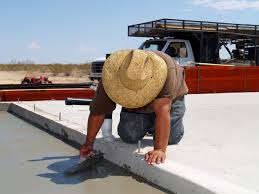 Smooth the top surface of the concrete curb with a concrete hand float. Diy Concrete Guide How To Finish Concrete Concrete Floats Concrete Edge