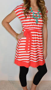 Image Result For Dress With Capri Leggings Outfits With Leggings Capri Leggings Outfit Womens Fashion Dresses Casual