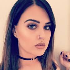 Kayleigh Anne Deakin (@KayleiighhanneX)