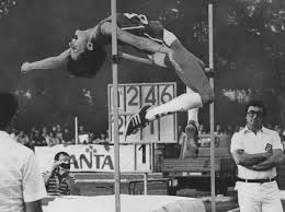 Nine days later she became the third italian woman to jump 2.00m, and 2013 world leader. Il Ritorno Di Sara Simeoni A Brescia Che Adesso Insegna Alle Medie 40 Anni Dopo Il Record Corriere It