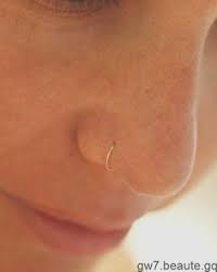 Cette bague de nez peut se porter du coté droit ou du coté gauche. 500 Idees De Piercing Nez Piercing Nez Piercing Nez