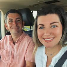 Are there any non-denominational churches that have daily services and good  fellowship units in Fort Smith area?