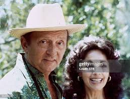 340 Grace Robbins Photos & High Res Pictures