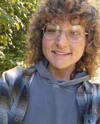 Clare Cobb's Instagram, Twitter & Facebook