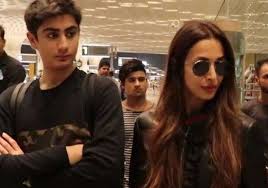 Now, to a rare sight, arhaan has posted a picture with his friends. Malaika Arora Opens Up On Son Arhaan Khan S Bollywood Debut Celebrities News India Tv