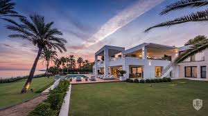 Modern Frontline Beach Villa In Marbella Spain In Marbella Spain For Sale Villa Beach Villa Marbella