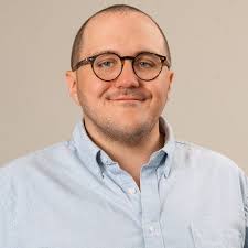 Rob Watts's Instagram, Twitter & Facebook