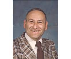 Ethan Mackey's Instagram, Twitter & Facebook