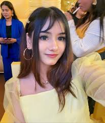 Mummy datoge nhi na? Main blinkit se kuch mangara hu😬. New video is out