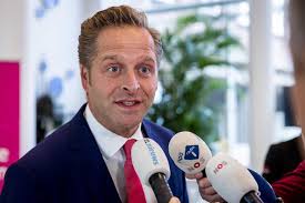 Met name door de schijnheiligheid van deze mensen krijg ik rode vlekken in m'n nek! Cda Strikt Tot Eigen Verbazing Vicepremier Hugo De Jonge Voor Bijeenkomst In Oss Oss E O Bd Nl