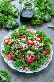 Salades Vertes Printanieres Eclatantes De Couleurs En 15 Recettes Legeres Recette Salade Verte Salade Verte Salade De Printemps