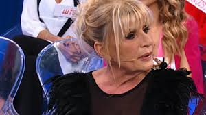 Gemma umberta pia galgani (gemma: Gemma Galgani A Uomini E Donne Con Un Abito Succinto Gli Insulti Di Tina Pourfemme