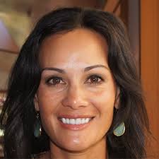 Essilor IDD About Us