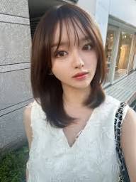 みなさんお久しぶりです🌈 イメチェンしようと思って、前髪作ってみたよ🌼 最近ハマってるカラコンは、 Hapa KristinのI Am Krisitinのグレー🩶 ずっと裸眼派だったんだけどナチュラルに盛れるからオススメ✨ 他にも可愛いカラコンあったら教えてほしいです^_^ #前髪 ...