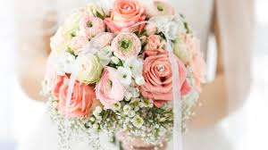 Beides trocknet die haut zusätzlich aus. Brautstrauss Konservieren 7 Methoden Fur Den Erhalt Einer Wunderschonen Erinnerung