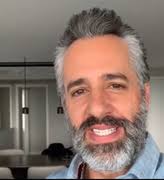 Scammers with pictures of Ike Levy