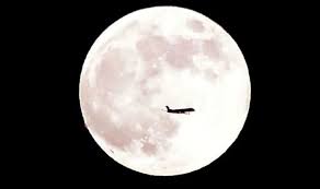 The strawberry moon will rise in the eastern sky this thursday evening around the same time the sun is setting in the west. Strawberry Moon 2020 Spiritual Meaning The Meaning Of The Strawberry Moon Tonight Weird News Express Co Uk