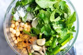 How To Make Perfectly Crispy Falafel